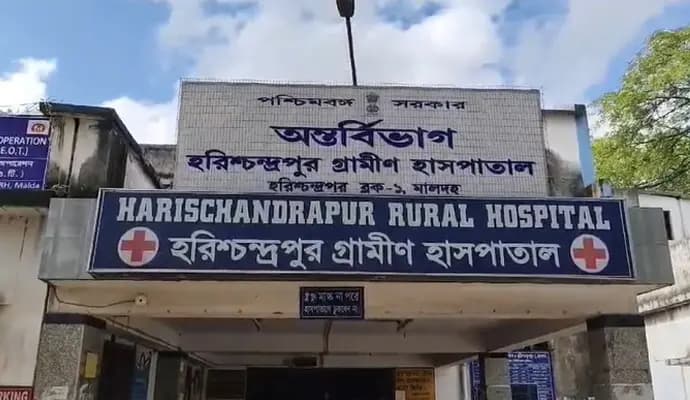 West Bengal Health Service A TMC leader in Maldah has been accused of threating the health workers of a state run hospital gnr