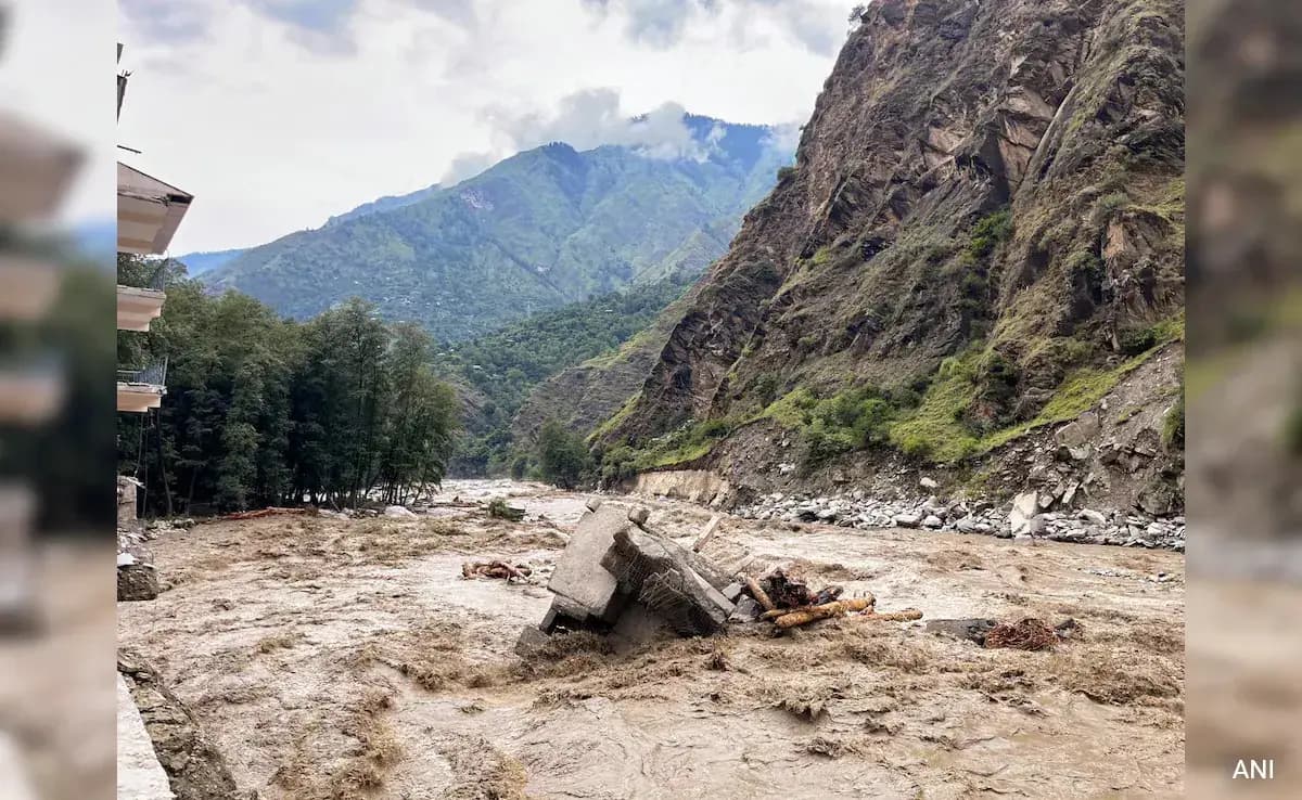 Heavy Rains Lash Himachal gnr