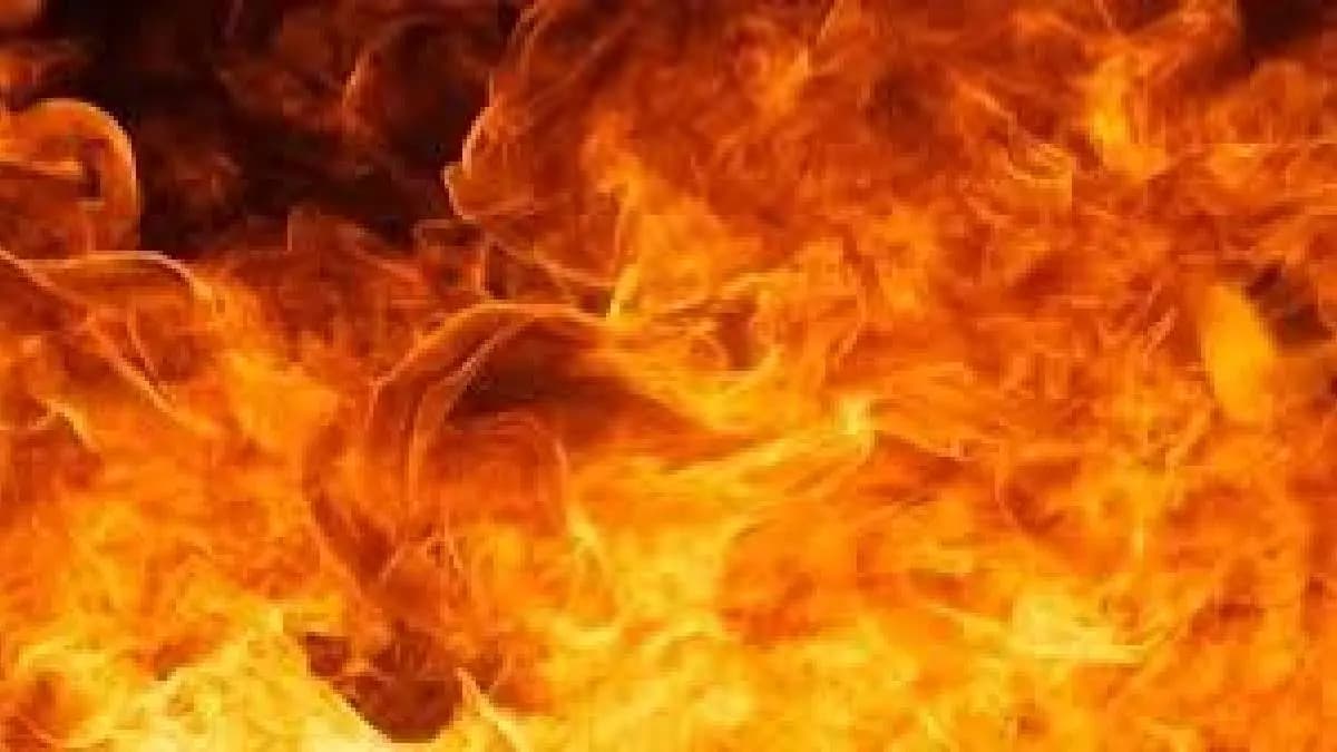 massive fire broke out at taratala gnr