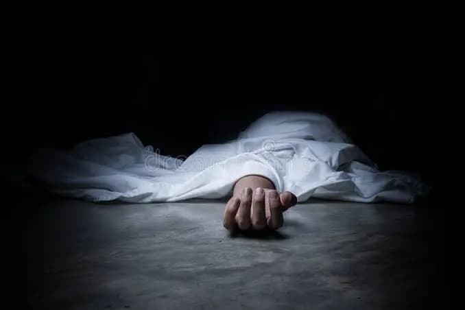 three-day-old dead body rescued of the closed flat in uttarpara