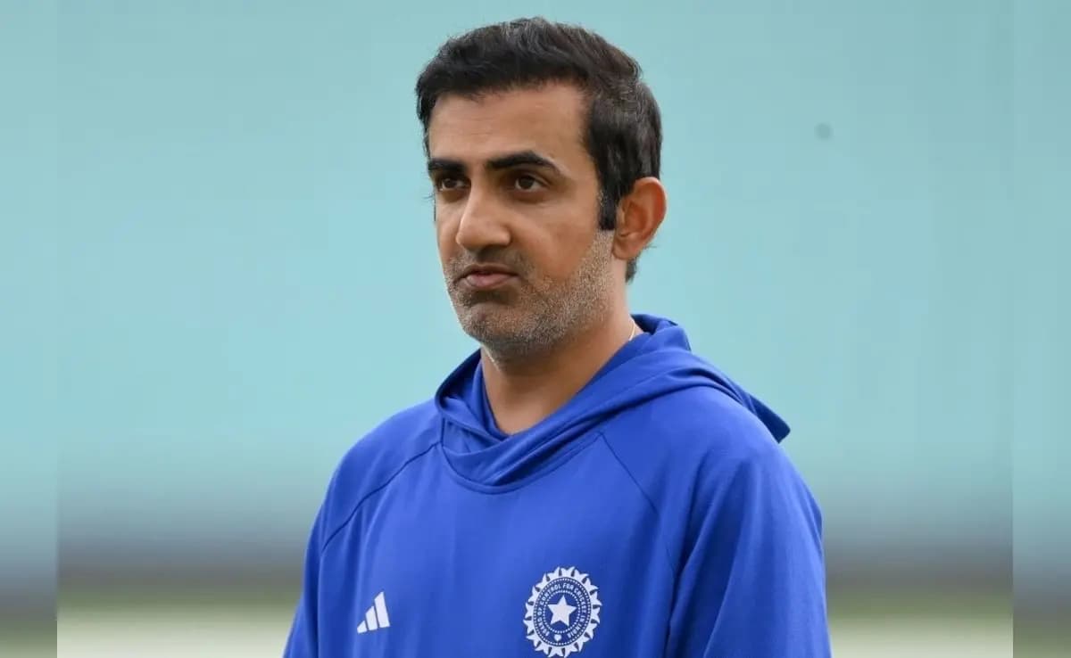 India Head Coach blasted by fans for dropping Arshdeep Singh in first T20