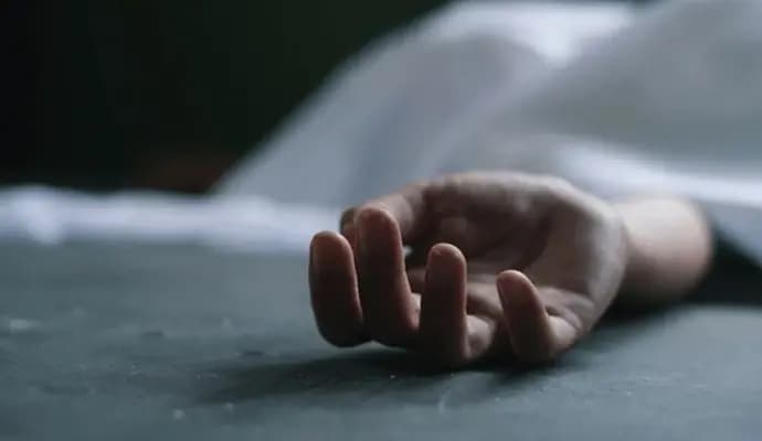dead body found from hotel
