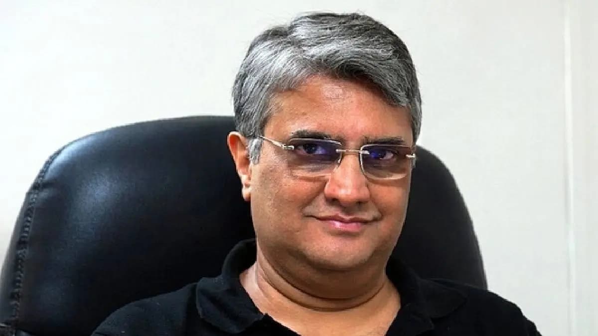 Filmmaker Manish Gupta Accused of Stabbing Driver for Asking Salary