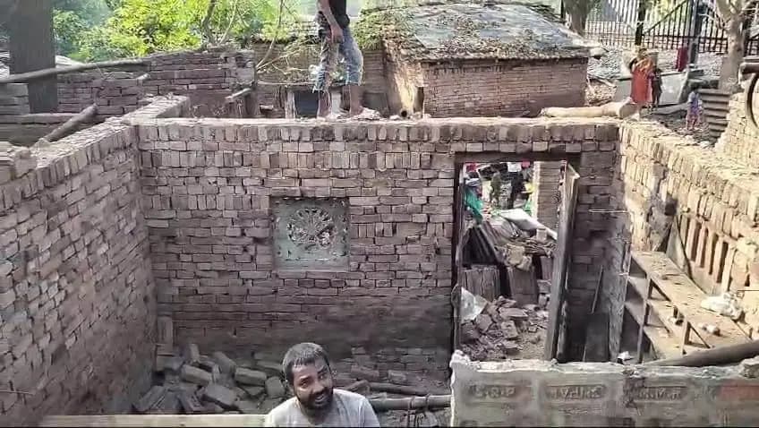 No rail underpass without rehabilitation Farakka villagers protest gnr