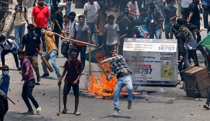 Over 300 Indian Students Return Home As 105 Bangladeshis Die In Protests