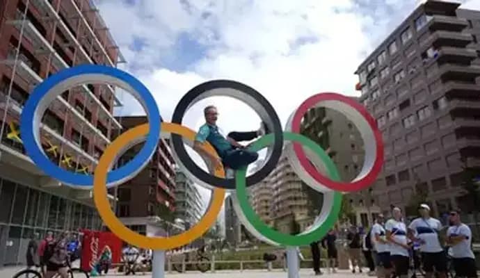 strike threat casts shadow on paris olympics opening ceremony plans spt