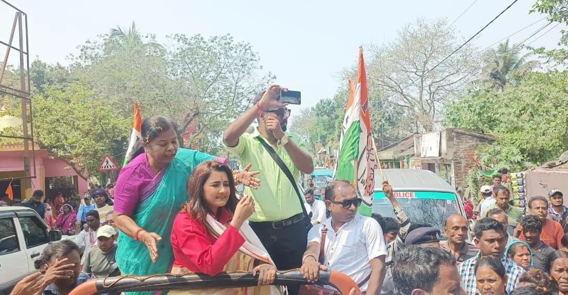 Rachana Banerjee campaigns for lok sabha election
