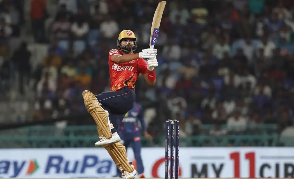 Prabhsimran and Shreyas see Lucknow Super Giants off with ease