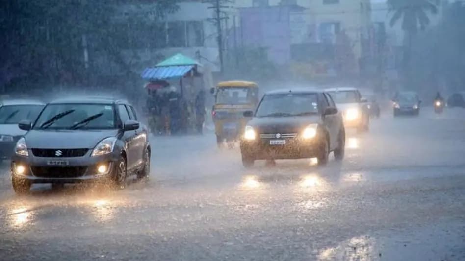 Schools and colleges in 4 Tamil Nadu districts shut on October 15 ahead of rainfall