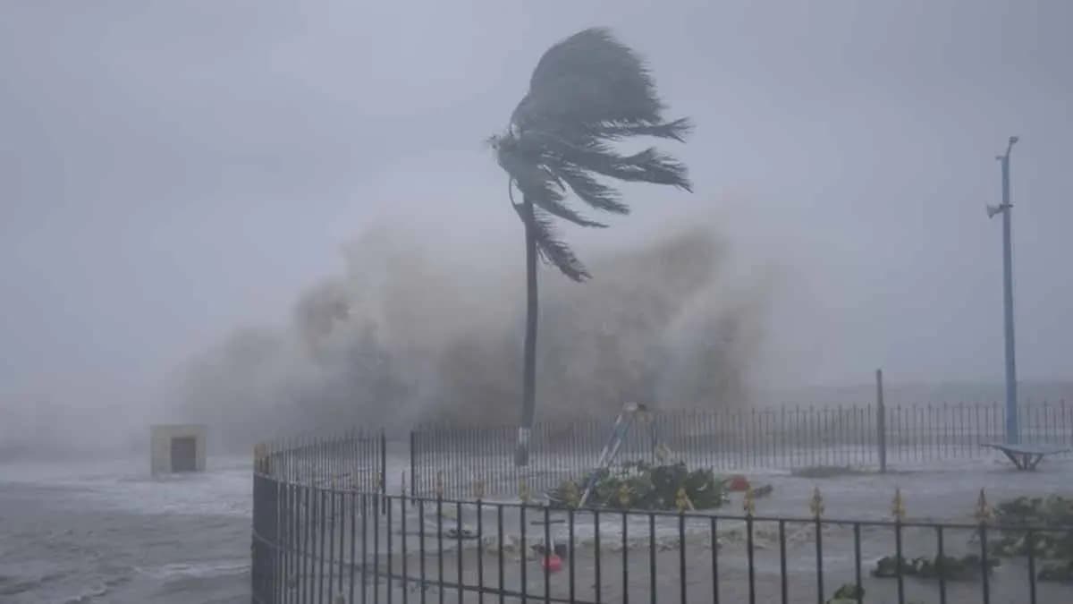 heavy rainfall forecast in south bengal gnr