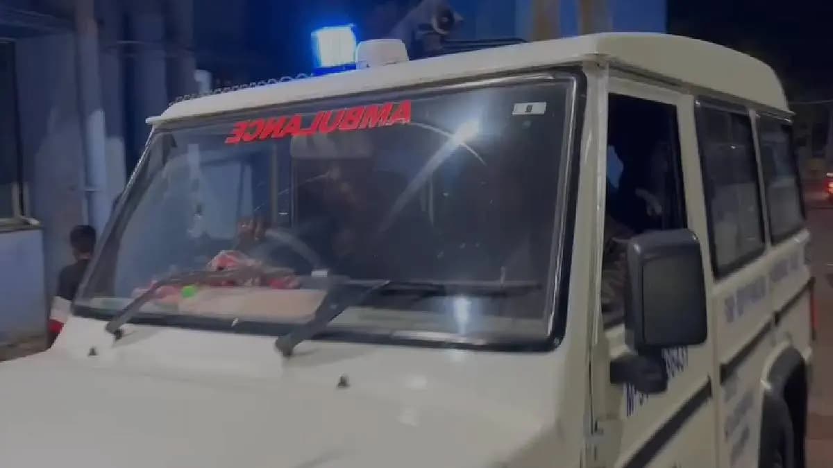  police personnel beaten up in labpur birbhum