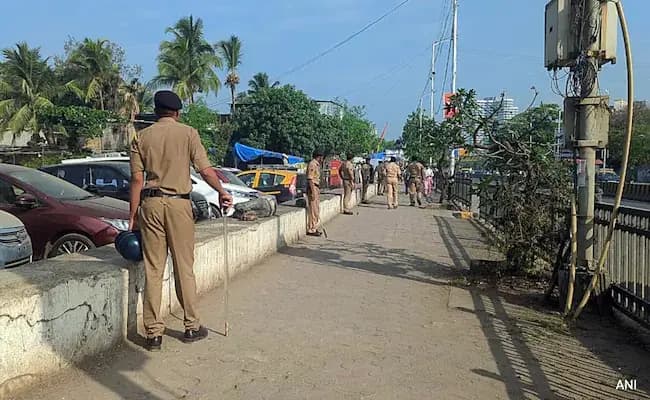 Man Rapes  Girl In Maharashtra Palghar gnr