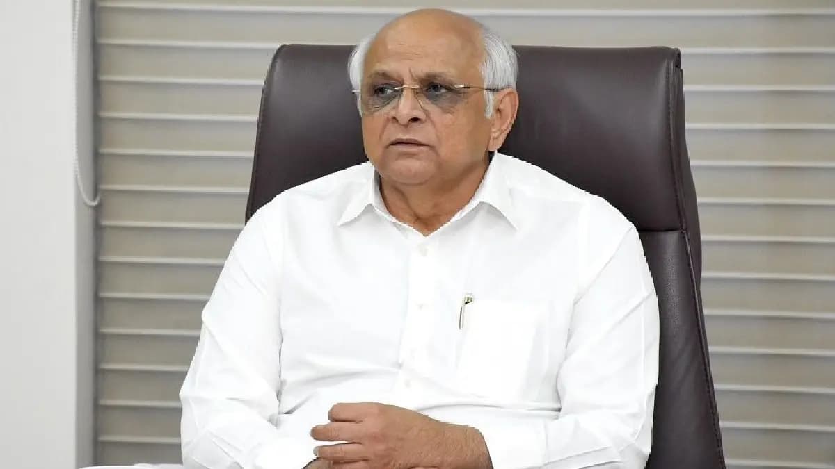 All Gujarat government  ministers except CM Bhupendra Patel have resigned