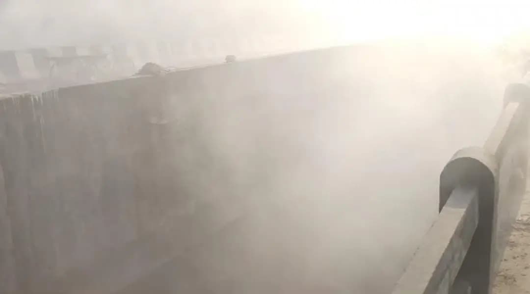 Fire at river engulfed city with black smoke_gnr