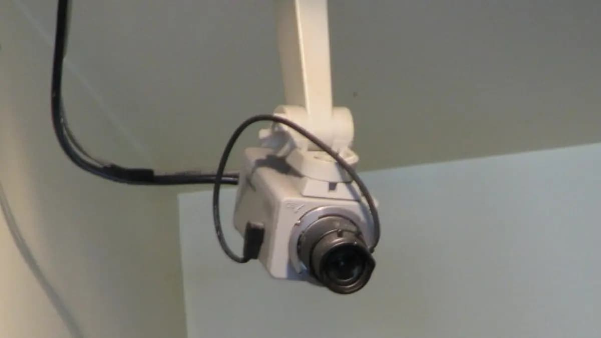 Son installed hidden camera in his parent s room recorded the most unprecedented events