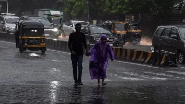 IMD Weather Forecast Rainfall Thunderstorm Warning in Seven Districts in West Bengal