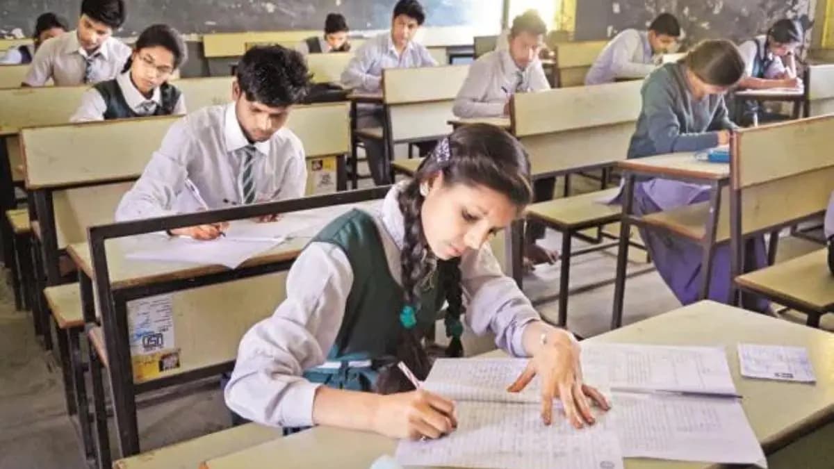 Government ends 'no-detention policy' for Classes 5 and 8 Allows Failing Students gnr 