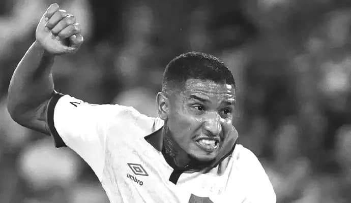 Uruguayan soccer player dies days after collapsing during a game in Brazil spt