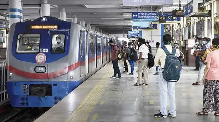 Accident free Kolkata Metro: Ashwini Vaishnaw