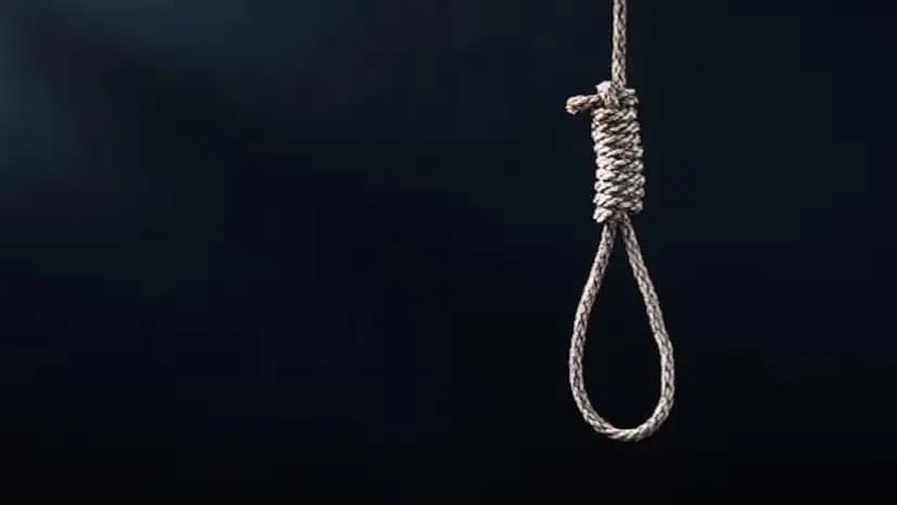 mysterious death of a student in kolkata