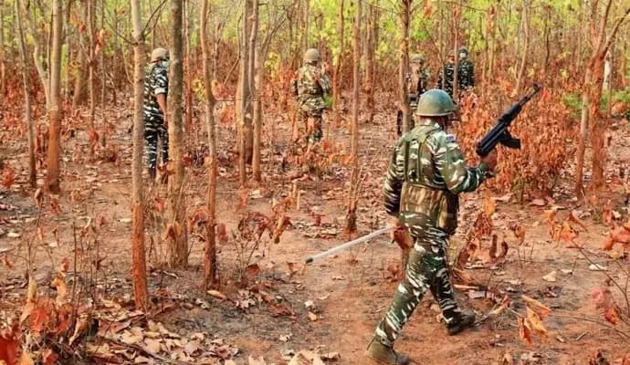 Naxals killed in encounter with security forces in Chhattisgarh gnr