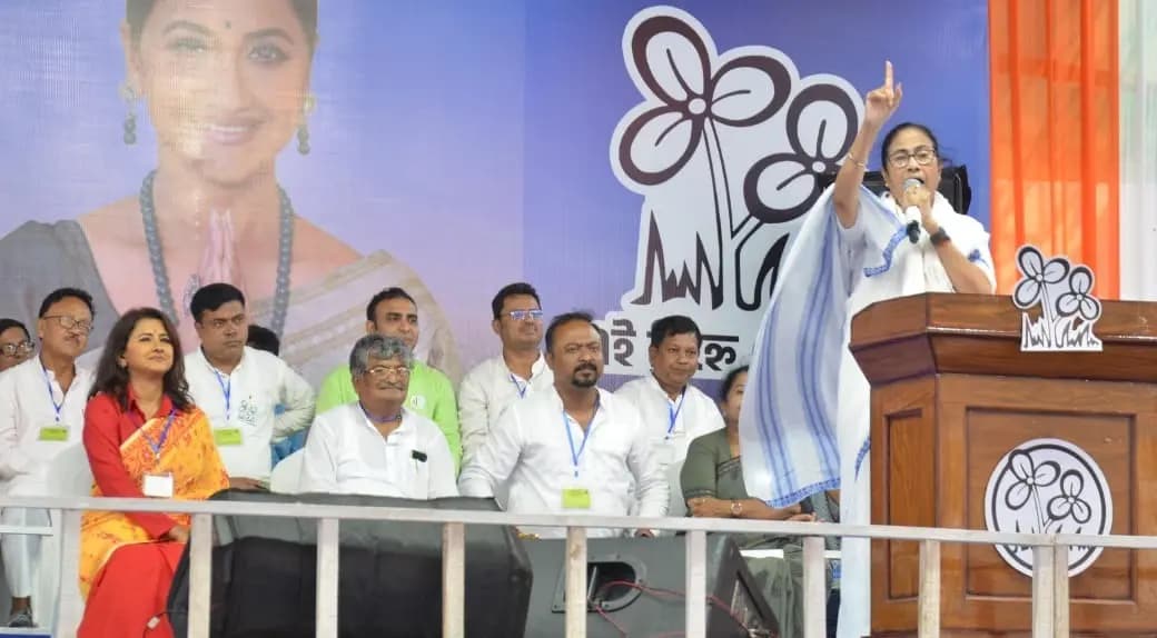 mamata on governor