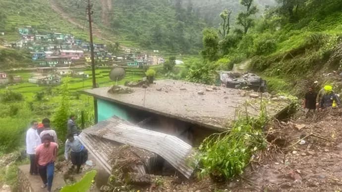 Woman, daughter buried as wall collapses gnr