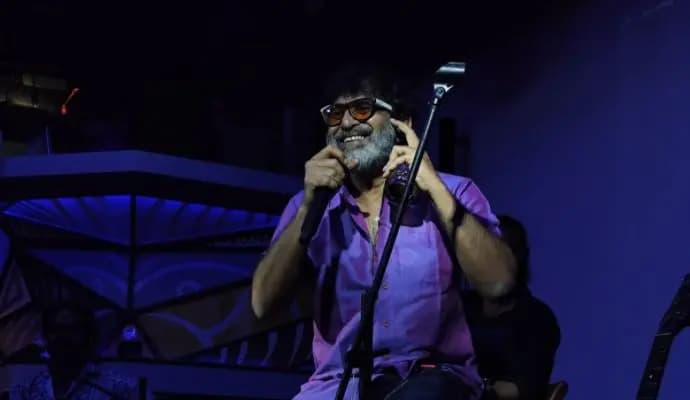 Silajit talks about Prosenjit Chatterjee, Rituparna Sengupta and their new Bengali movie Ajogya