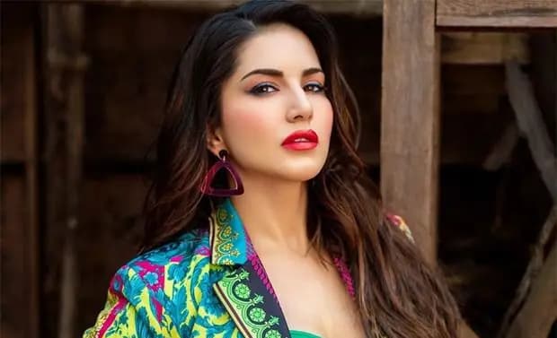 Actress Sunny Leone denied permission to perform at Kerala University