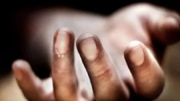mysterious death of a hospital staff in operation theatre in tamluk gnr