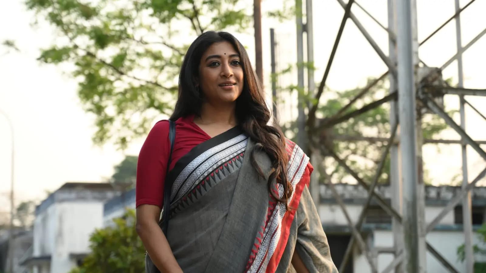 actress paoli dam is starring hoichoi new series kaberi which directed by souvik kundu ent