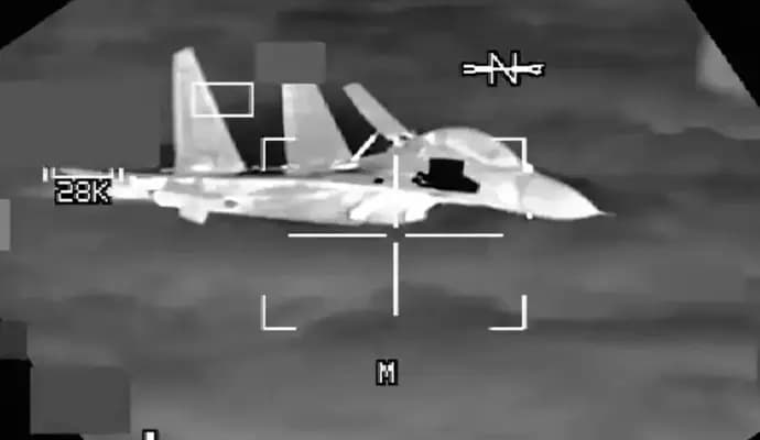 AMERICA ON CHINA FIGHTER JET