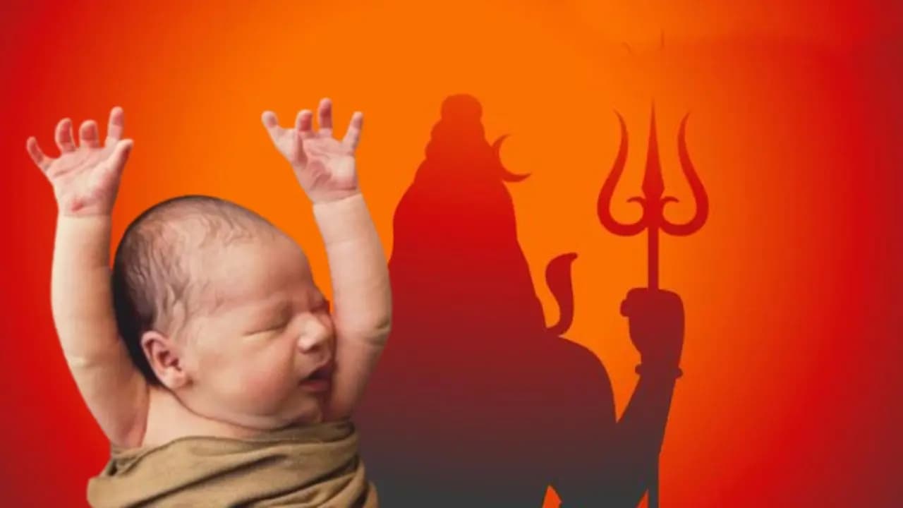 Lucky baby born on auspicious days like diwali janmastami fool moon, know astrological significance