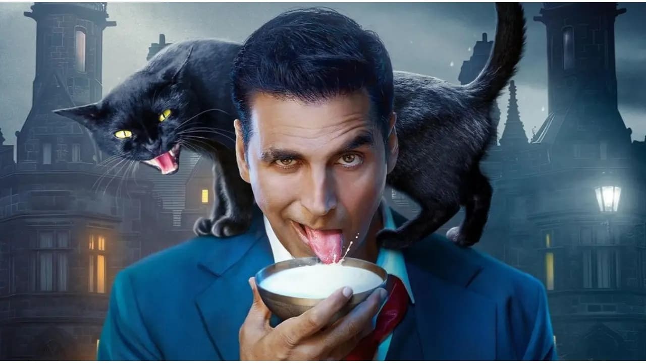 Birthday boy Akshay Kumar drops first look of Bhooth Bangla Reuniting With Priyadarshan After 14 Years ENT