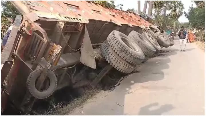 truck accident at hooghly