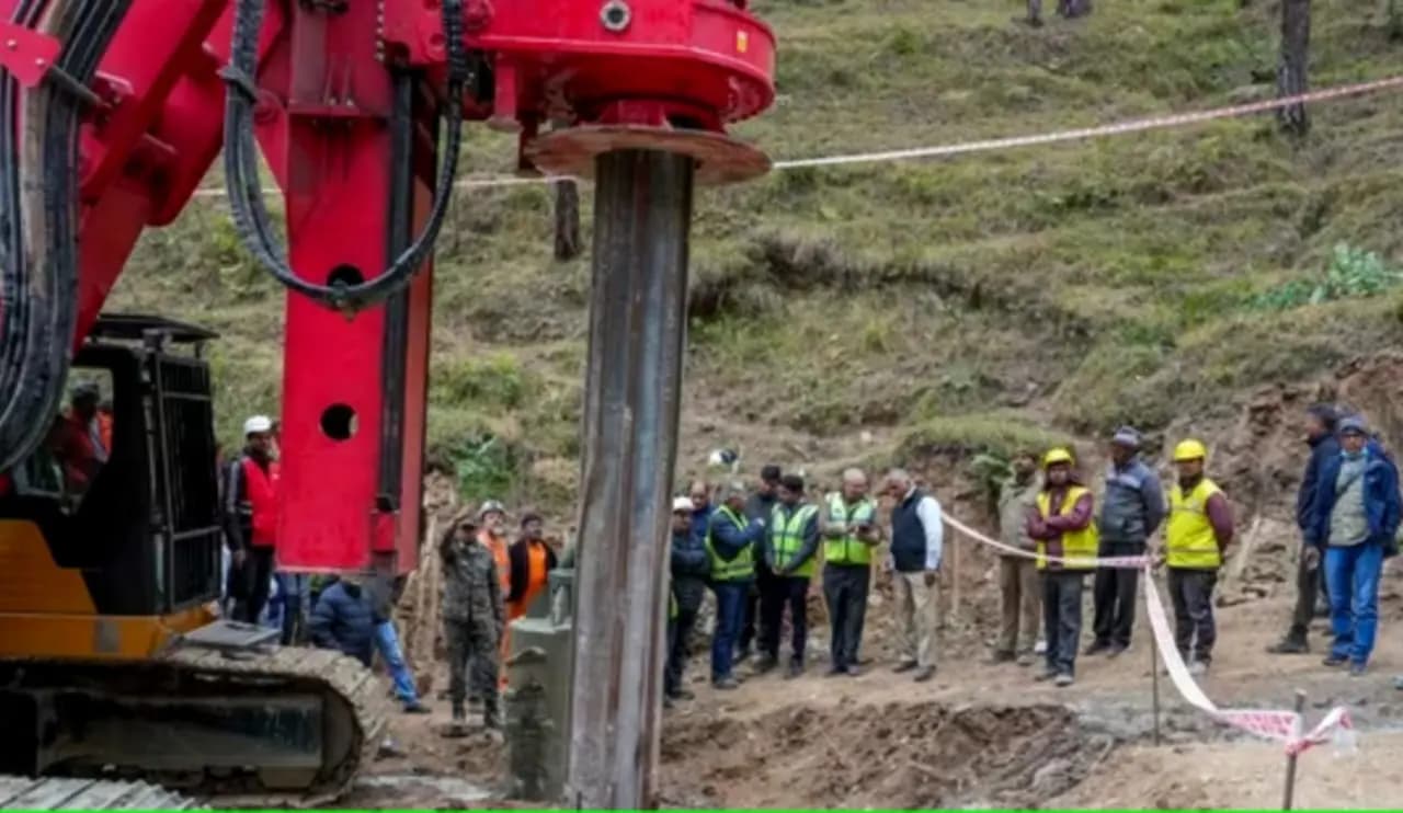 Uttarakhand tunnel rescue now has 6 plans