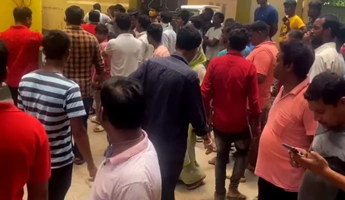 Fire at private school in dhuliyan
