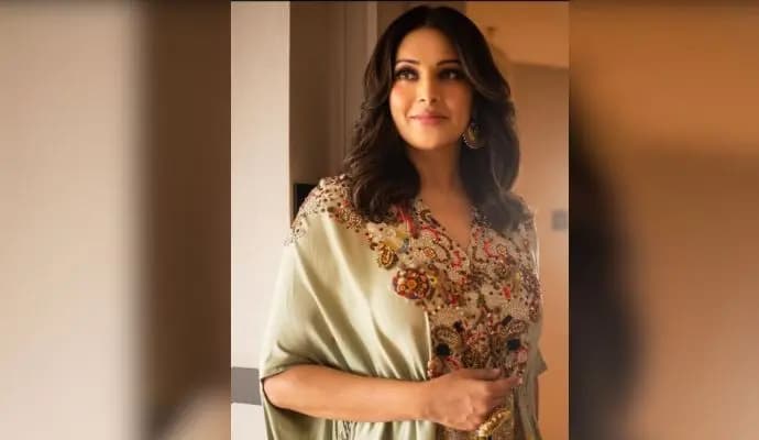 Bipasha Basu to write book on self-discovery