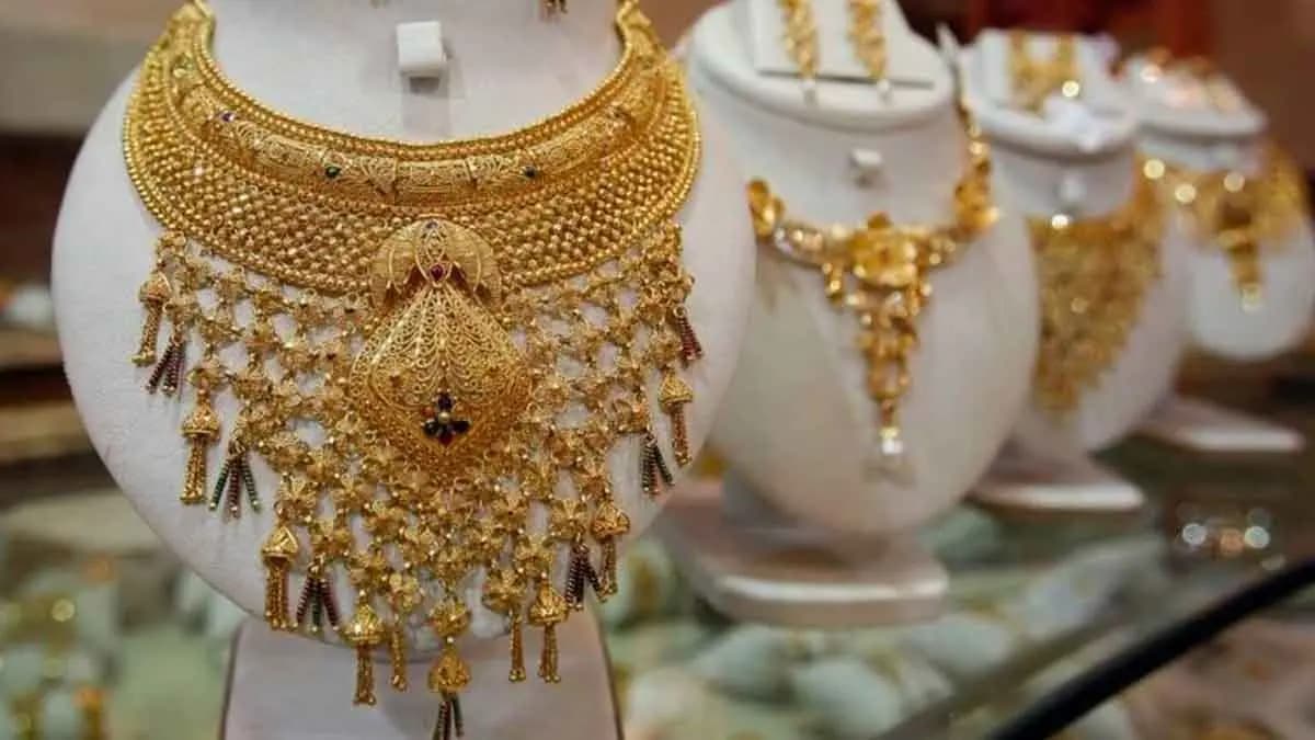 gold rate of kolkata before durga pujo gnr