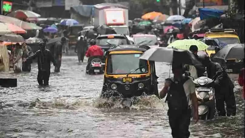 IMD Weather Forecast Very Heavy Rainfall in Five Districts Thunderstorm Warning in West Bengal