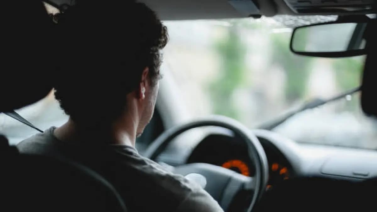 Youth chooses to live in his car for years know the reason 