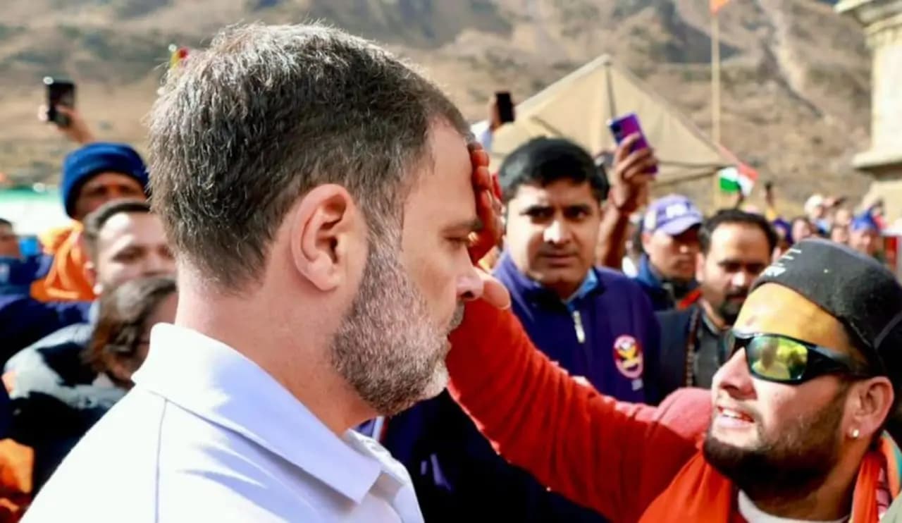 Rahul Gandhi Offers Prayers At Kedarnath Temple