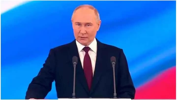 Vladimir Putin Takes oath as president of russia