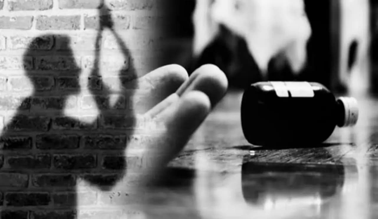 Hanging body of old couple recovered from Garfa residence