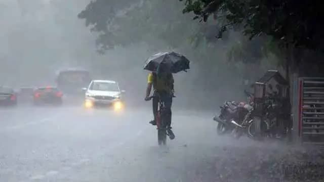 IMD Weather Forecast Red Alert For Extremely Heavy Rainfall in Five District in Bengal