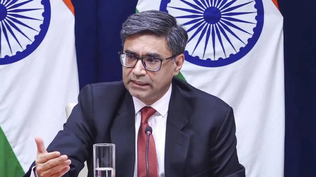 Foreign Secretary Vikram Mishra ex account lock intense reactions from politicians
