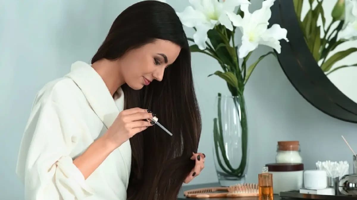 This homely hair serum helps to reduce hair related problems 