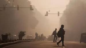 Delhi orders immediate ban on fireworks ahead of Diwali as air quality worsens_gnr