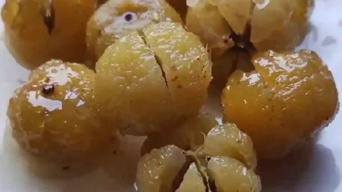 this home made Amla candy can prevent dry cough and cold in this winter season make immunity strong lif