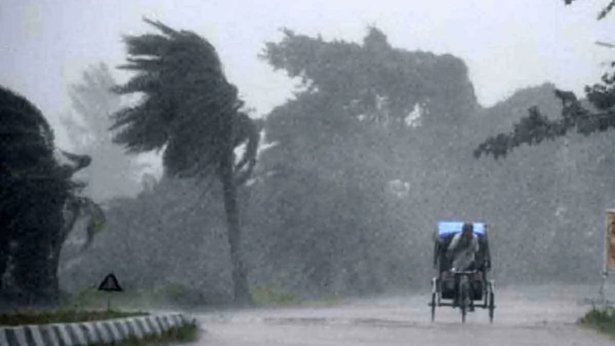 Cyclone Shakti Big Update IMD issues red and orange alert for Mumbai and Konkan